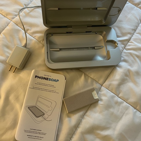 PhoneSoap UV Sanitizer for Cell Phones - Picture 6 of 6